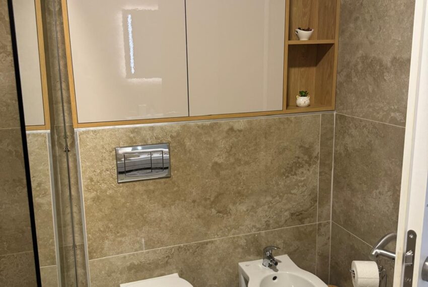 085ef4bc-09c1-4e67-b6c2-4be91910c1f0