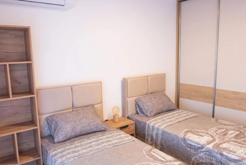 1c27a6f0-4e6c-497b-9c81-0da86af4edf1