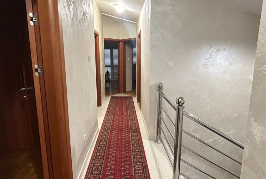 218fb25a-27e8-4d94-b8d9-85f737cd27f8