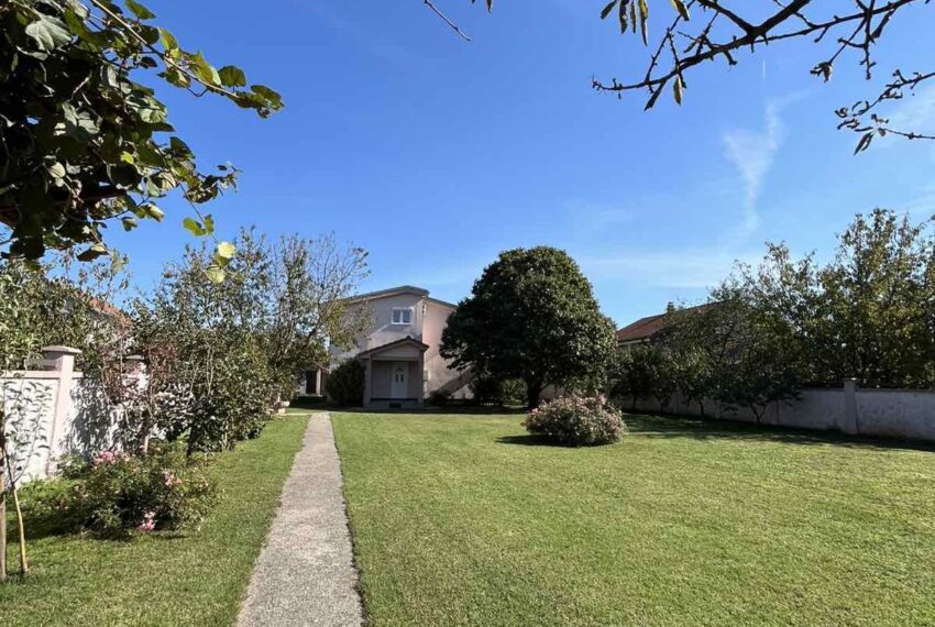 3e5d252c-9a3a-40d3-a4d5-64f22bc32058