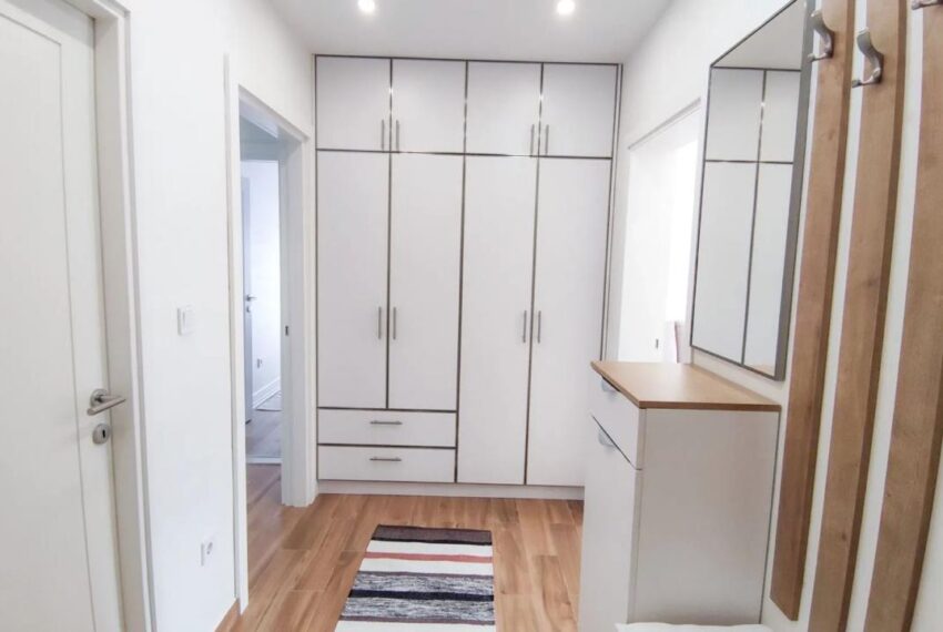 72f2e41c-88cd-465e-b23c-bbf07c4ddc31