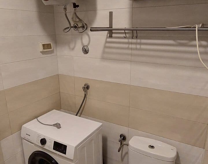 7643a2f5-c253-4e88-8faa-e84e3e3a2d93