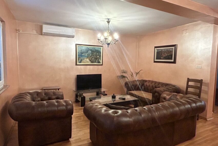 b6418200-43b9-44bd-990b-d3cb568a376b