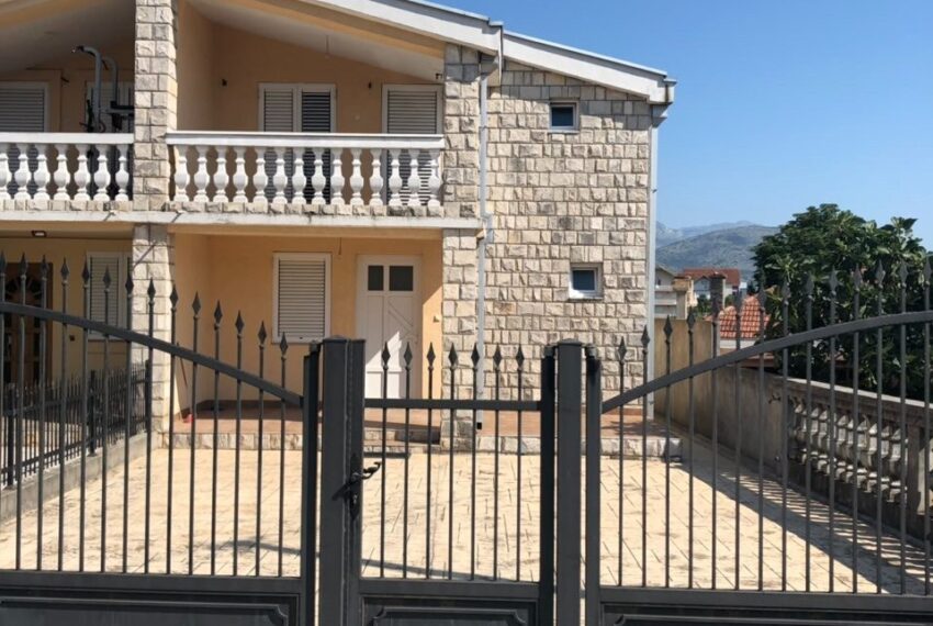 d6160e56-83b0-4da6-b651-dbed3974540a