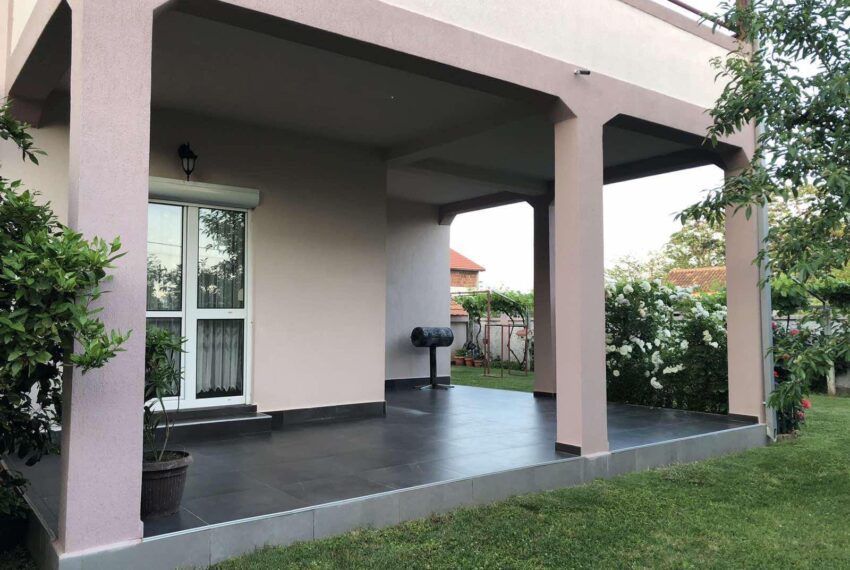 e2c558e3-835c-42bf-8f7d-857a9a94e186