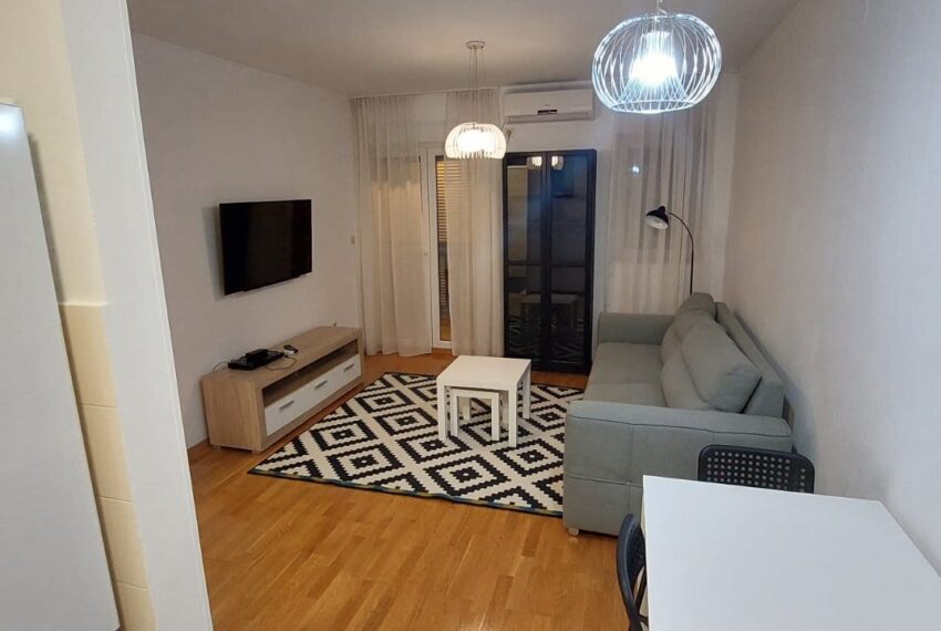 e5c22237-57fc-4a67-a6e4-39a45733ff28